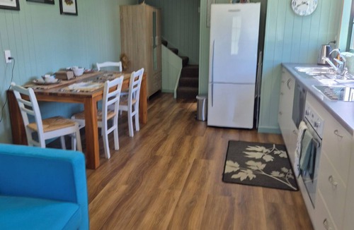 Palmerston North Apartment | Kawau Loft -private, modern and spacious accommodation