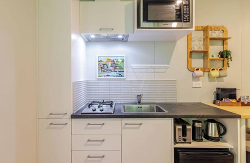 Khandallah Apartment | Kea Pod - A sanctuary pod tucked away in a native bush in Wellington