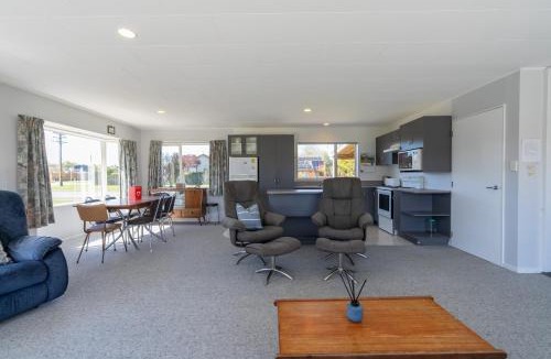 Te Anau House | Kepler Retreat - Te Anau Holiday Home
