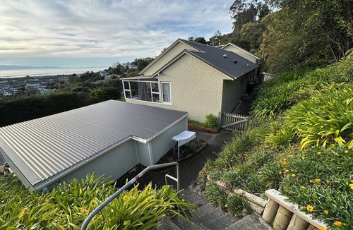 Tahunanui House | Kikorangi Haven - Pets Welcome
