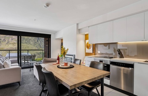 Arthur's Point Apartment | Kiwi Studio Apartment minutes from Coronet Peak