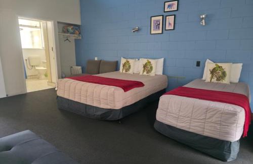 Rotorua Hotel | Kuirau Park Motor Lodge- Thermal Mineral pool