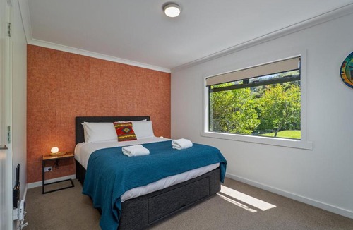 Whitianga House | La Casa Escondida - Hot Tub, Outdoor Fireplace, Sea Views