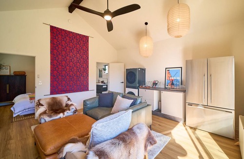 Geraldine House | Lady Geraldine | Villa & Guesthouse | Cedar Hot Tub | Guests 14+