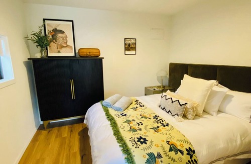 Geraldine Cottage | Lady Gs Guesthouse | Gorgeous escape for 2