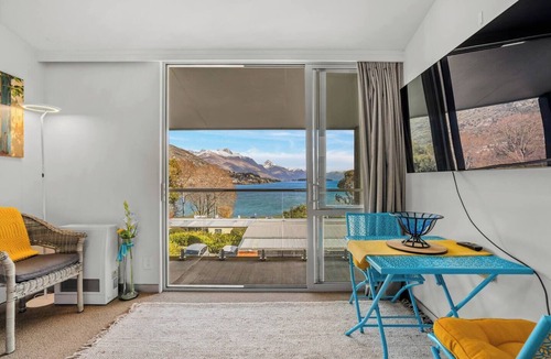 Frankton Apartment | Lakeview Lookout | Lake & Mountain Views, Cosy studio