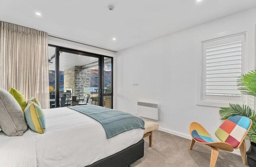 Wanaka Apartment | Lakeview Luxury Vista 2-Bedroom