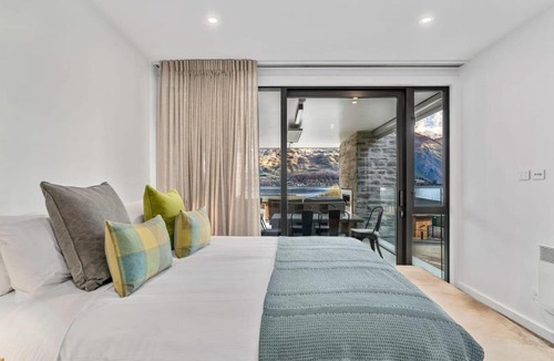 Wanaka Apartment | Lakeview Luxury Vista 2-Bedroom