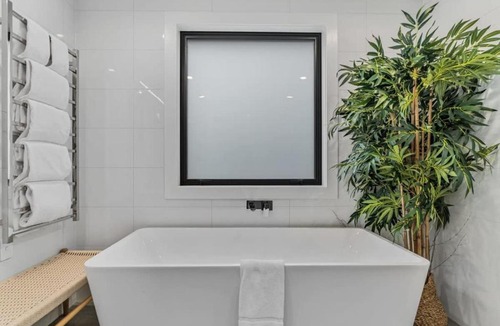 Wanaka Apartment | Lakeview Luxury Vista