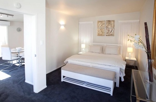 Coromandel Apartment | Lavender Apartment 2 One bedroom Apartment