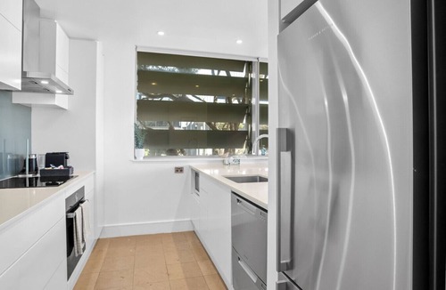 Auckland Central Business District Apartment | Lighter Quay Ground Floor Renovated Pool & Views