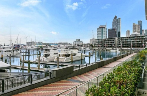 Auckland Central Business District Apartment | Lighter Quay Ground Floor Renovated Pool & Views