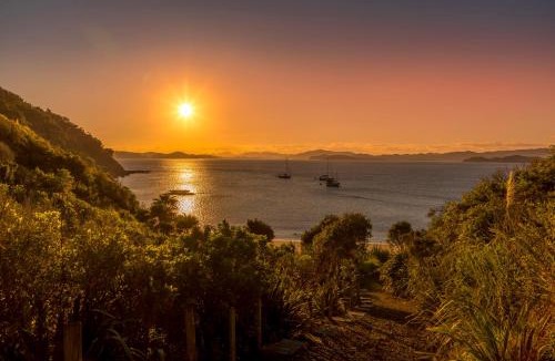 Russell Villa | Little Donkey Bay