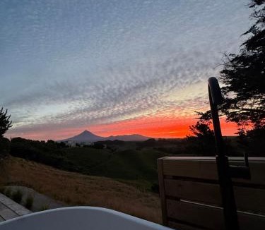 Tarurutangi House | Little Hurst House - Escape the Ordinary
