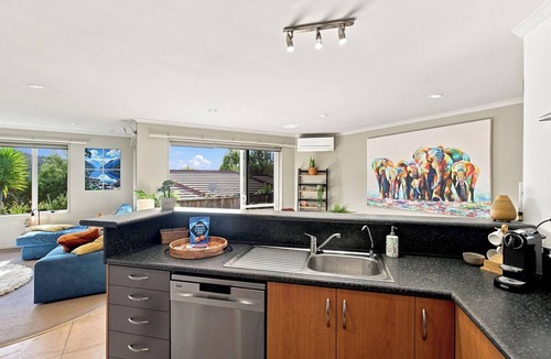 Nelson Apartment | Location Plus Nelson family getaway
