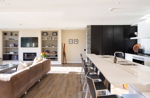 Fernhill Apartment | Lordens Apartment 1 · Lordens Apartment 1