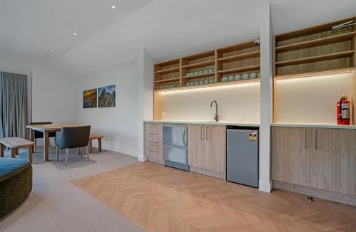 Wanaka Hotel | Luna Lodge Wānaka - digital check-in only