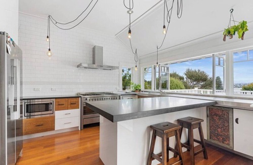 Devonport House | Luxurious Coastal Living by Bespoke Stays
