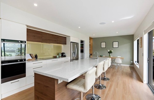 Wanaka House | Luxurious home with stunning lake views in Penrith Park
