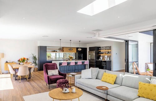 Omaha House | Luxurious living - 250m direct walkway to Omaha Beach