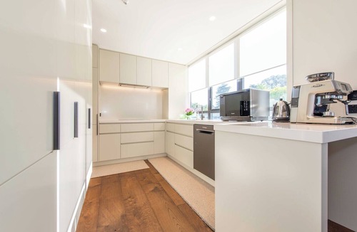 Remuera Apartment | Luxury 3BR Apartment with Stunning Views | Remuera