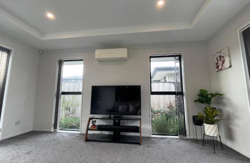 Lincoln House | Luxury 4 Bedroom Family Retreat