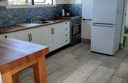 Merita House | Luxury Beach Bach Karikari