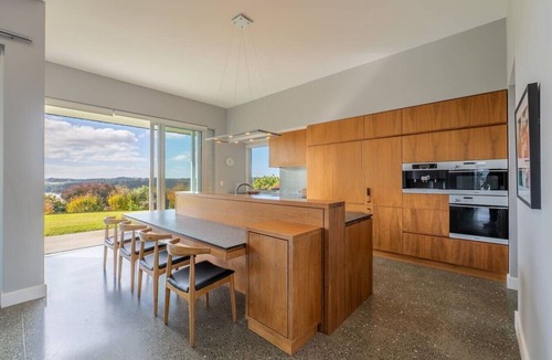Snells Beach House | Luxury Coastal Retreat in Sandspit with Sea Views