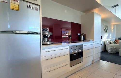 Hanmer Springs Apartment | Luxury Corner Apartment In Central Hanmer Springs.