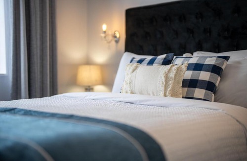 Te Anau Apartment | Luxury Escape Near Lake Te Anau and Milford Sound