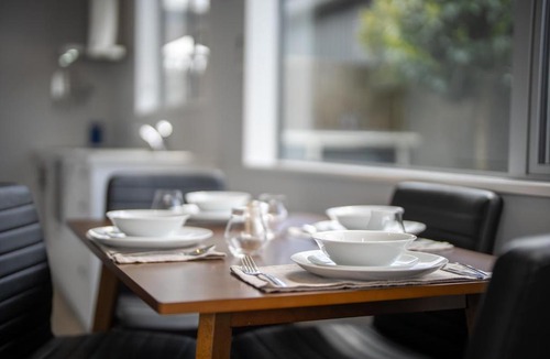 Te Anau Apartment | Luxury Escape Near Lake Te Anau and Milford Sound
