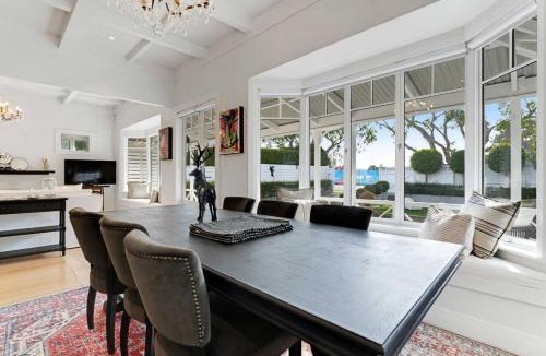 St. Mary's Bay House | Luxury Herne Bay 3BR Villa with Deck - Parking