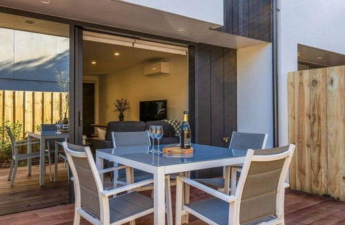 Linwood Apartment | Luxury on Gloucester