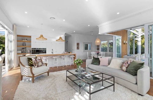 New Plymouth House | Luxury On Lemon