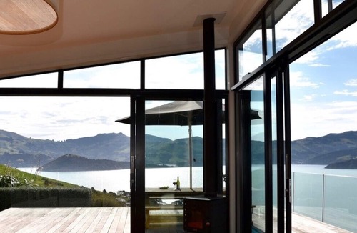 Akaroa House | LUXURY VIEWS - AKAROA HOLIDAY HOUSE, family friendly in Akaroa