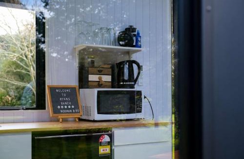 Woodstock House | Lydia's Lodge by Tiny Away
