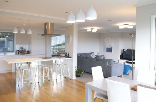 New Plymouth CBD House | Magic on Molesworth in New Plymouth