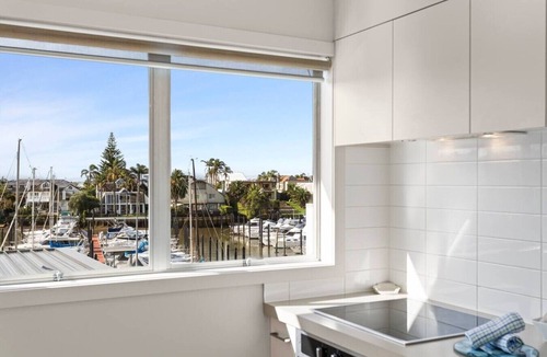 Milford House | Magnificent Marina Views, steps from the beach and Milford Village.