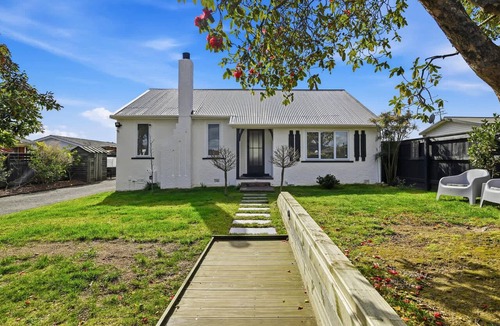 Rotorua House | Maison Millie - Central, Pet-Friendly, Sleeps 4