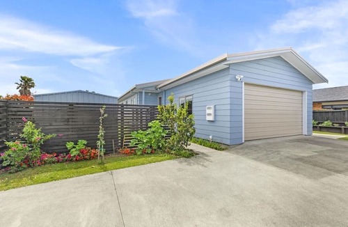 Mangawhai House | Mangawhai Village Hideaway
