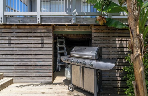 Raglan House | 🥭 Mango Manor: Relaxing, private group getaway