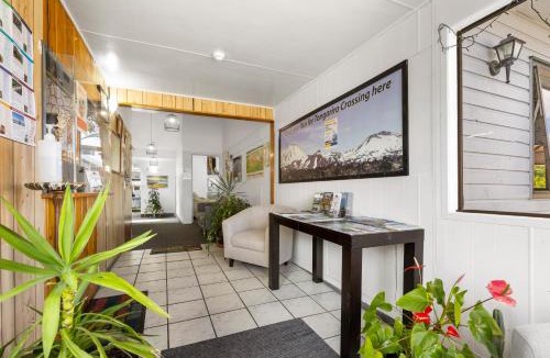 National Park Village Hostel | Manowhenua Lodge Hostel