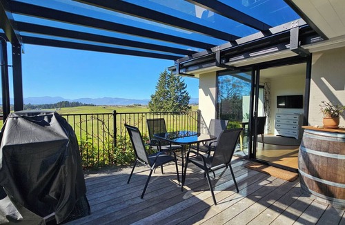 Redwood Valley Apartment | Mapua View! Surrounded by rolling pasture and manicured gardens