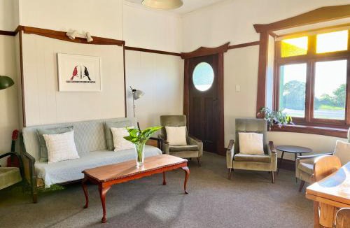 Collingwood Villa | Masters Place - A classic beachfront villa