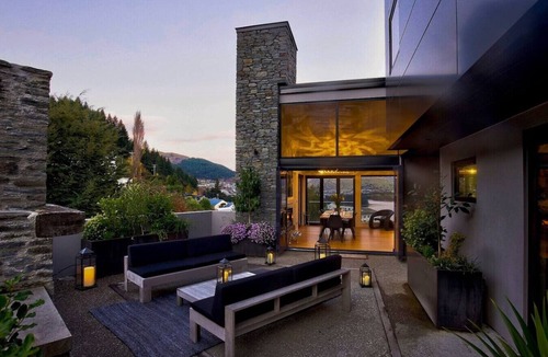 Fernhill House | Matakauri House Queenstown – 3 Bedrooms by MajorDomo | Elevated Aspen Grove Villa with Lake Wakatipu & Remarkables Views, Private Plunge Pool