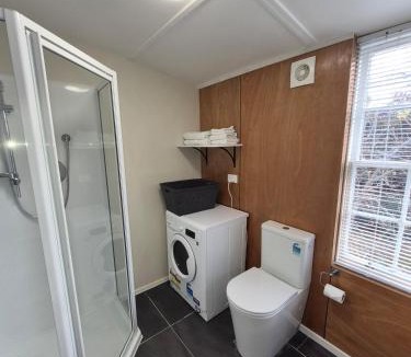 Dunedin Apartment | Meadow Cottage 1870s restored cottage