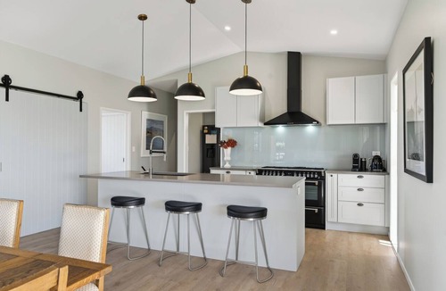 Mangawhai House | Meadow Escape - Mangawhai Holiday Home
