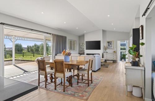 Mangawhai House | Meadow Escape - Mangawhai Holiday Home