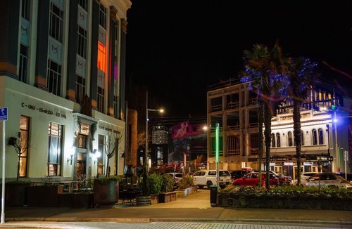 Christchurch City Centre Apartment | Memory Lane Apartment, Free Parking