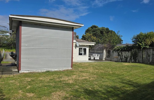 Paraparaumu Beach House | Middleton Near The Beach